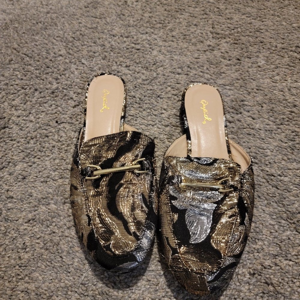 Loafer shoes